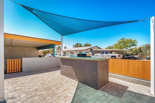 Building Photo - 1118 S McClintock Dr