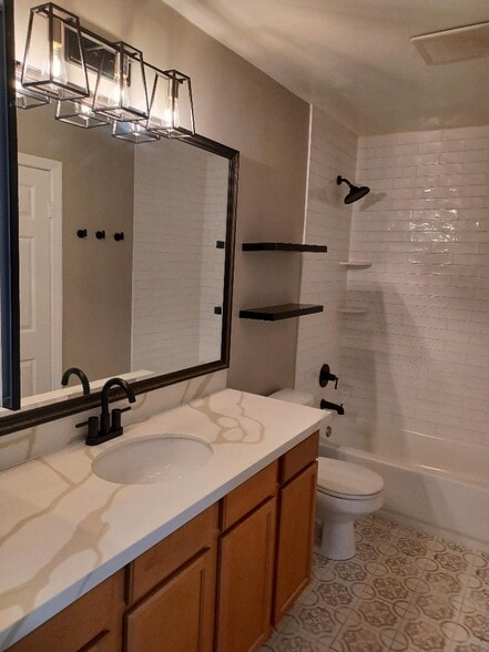Bath sink and shower - 1440 Lambert W Rd
