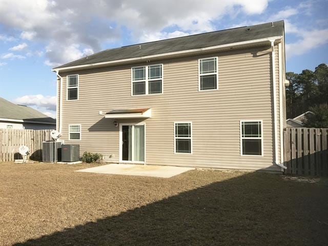 Building Photo - 2 Crystal Lake Dr