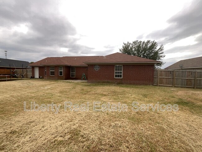 Building Photo - 215 Bridgemont Way