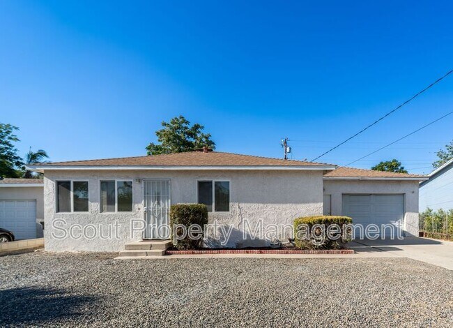 Building Photo - 230 W Whittier Ave