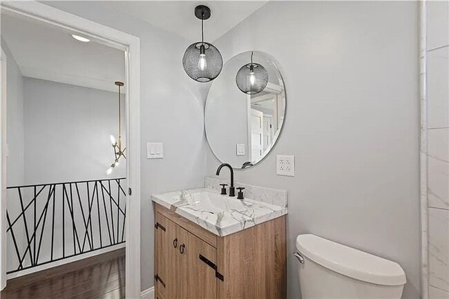 Building Photo - Bright 3-Bedroom Home in Mount Washington,...