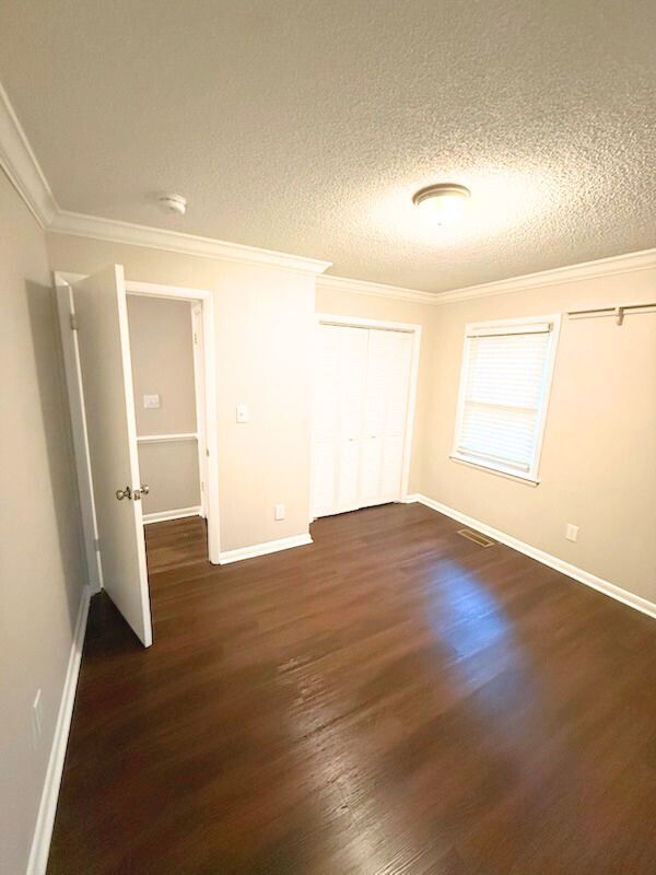 Building Photo - 103 Murchison Dr