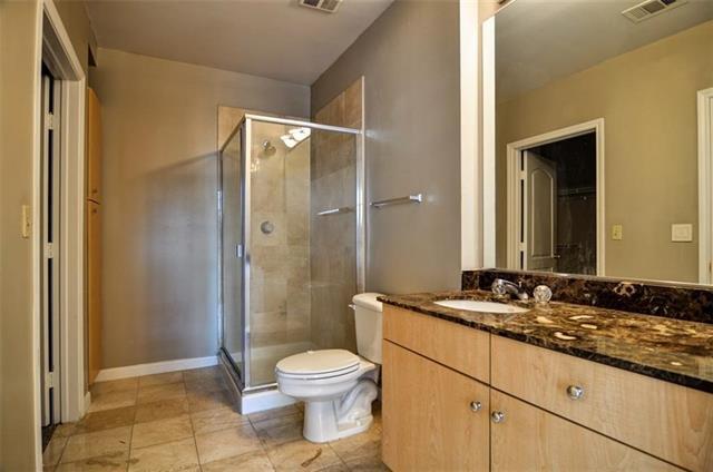 Building Photo - 3225 Turtle Creek Blvd