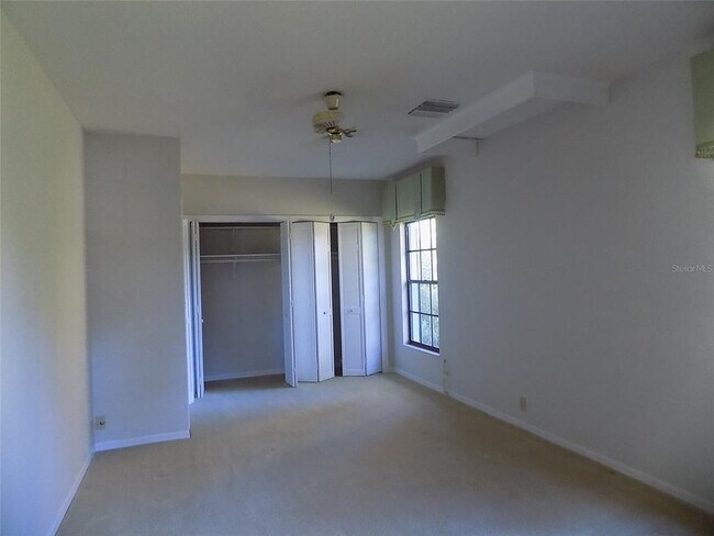 Building Photo - 408 Sassafras Ln