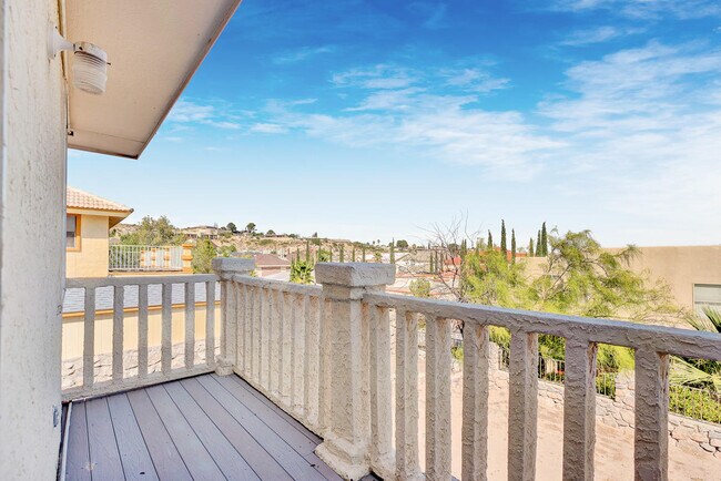 Building Photo - 7408 Big Bend Dr