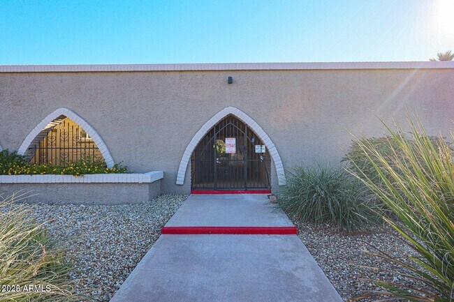 Building Photo - 6819 N 12th St