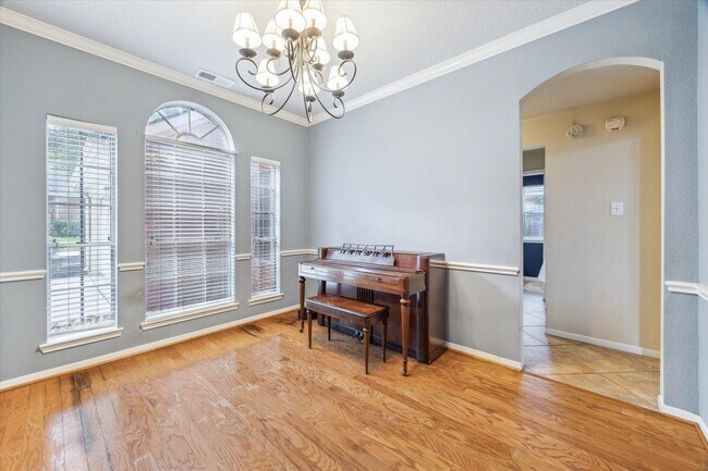 Building Photo - 13907 Carrington Ln