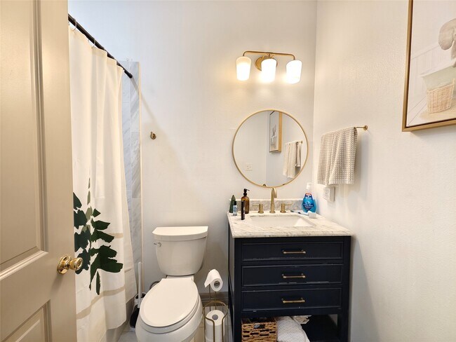 Building Photo - 1217 Campbell St