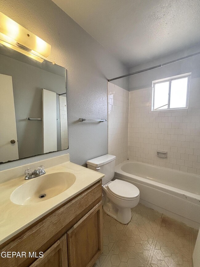 Building Photo - 10944 Babe Ruth St