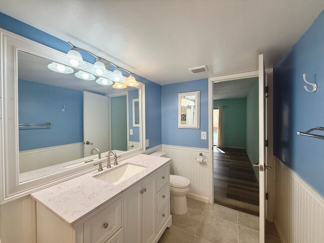 Building Photo - You Will LOVE this Ground Floor 2 Bedroom - Water Included (55+ Community)