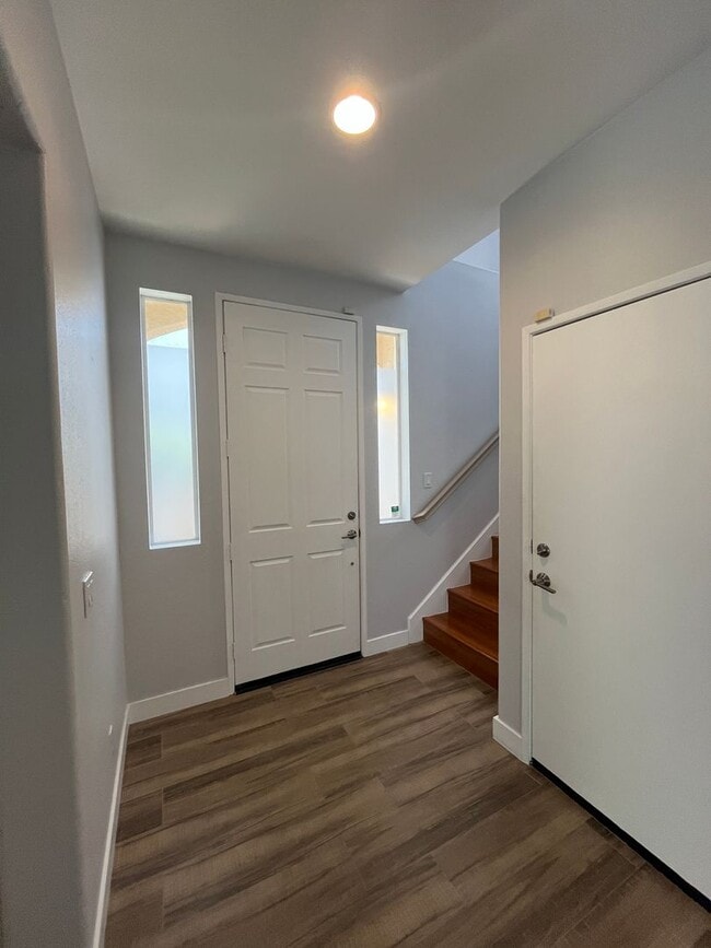 Building Photo - Spacious 4-Bedroom Home in Mira Mesa – Tam...