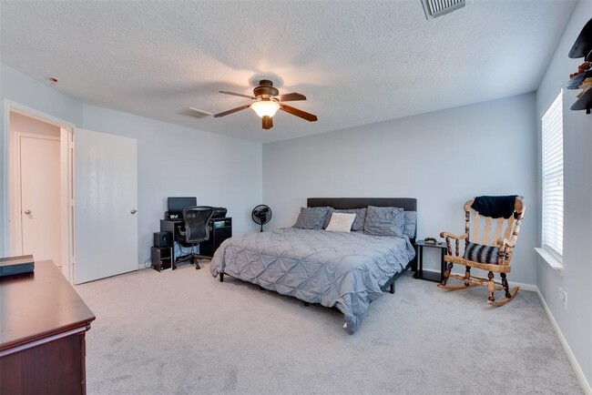 Building Photo - 3403 Legends Garden Dr