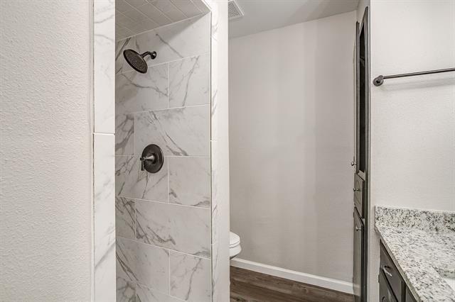 Building Photo - 317 NW Suzanne Terrace