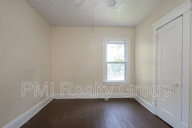 Building Photo - 1459 E 134th St