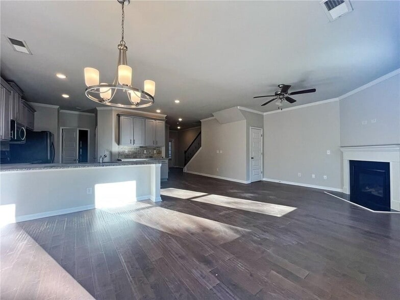 Building Photo - 2734 Shetley Creek Dr