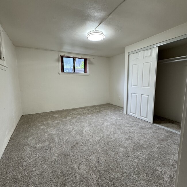 Building Photo - 1299 S Dale Ct