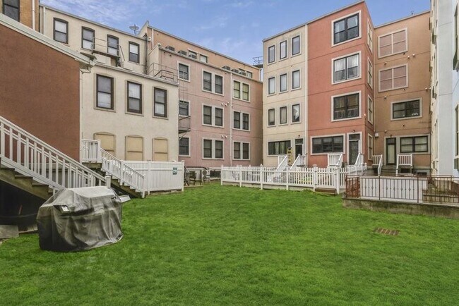 Building Photo - 110 Liberty View Dr.