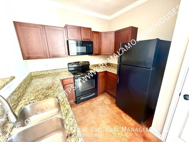 Building Photo - 6406 Attucks Ln