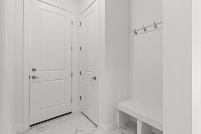 Building Photo - 10264 Field Flower Trl