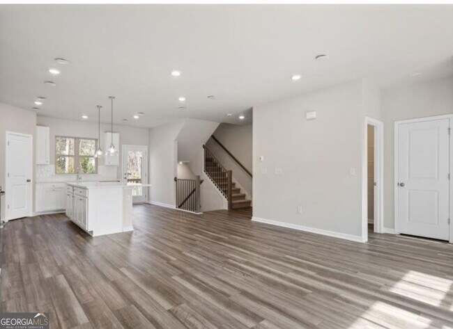 Building Photo - 213 Matson Run SW