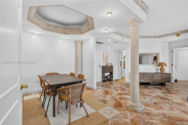 Building Photo - 888 Brickell Key Dr