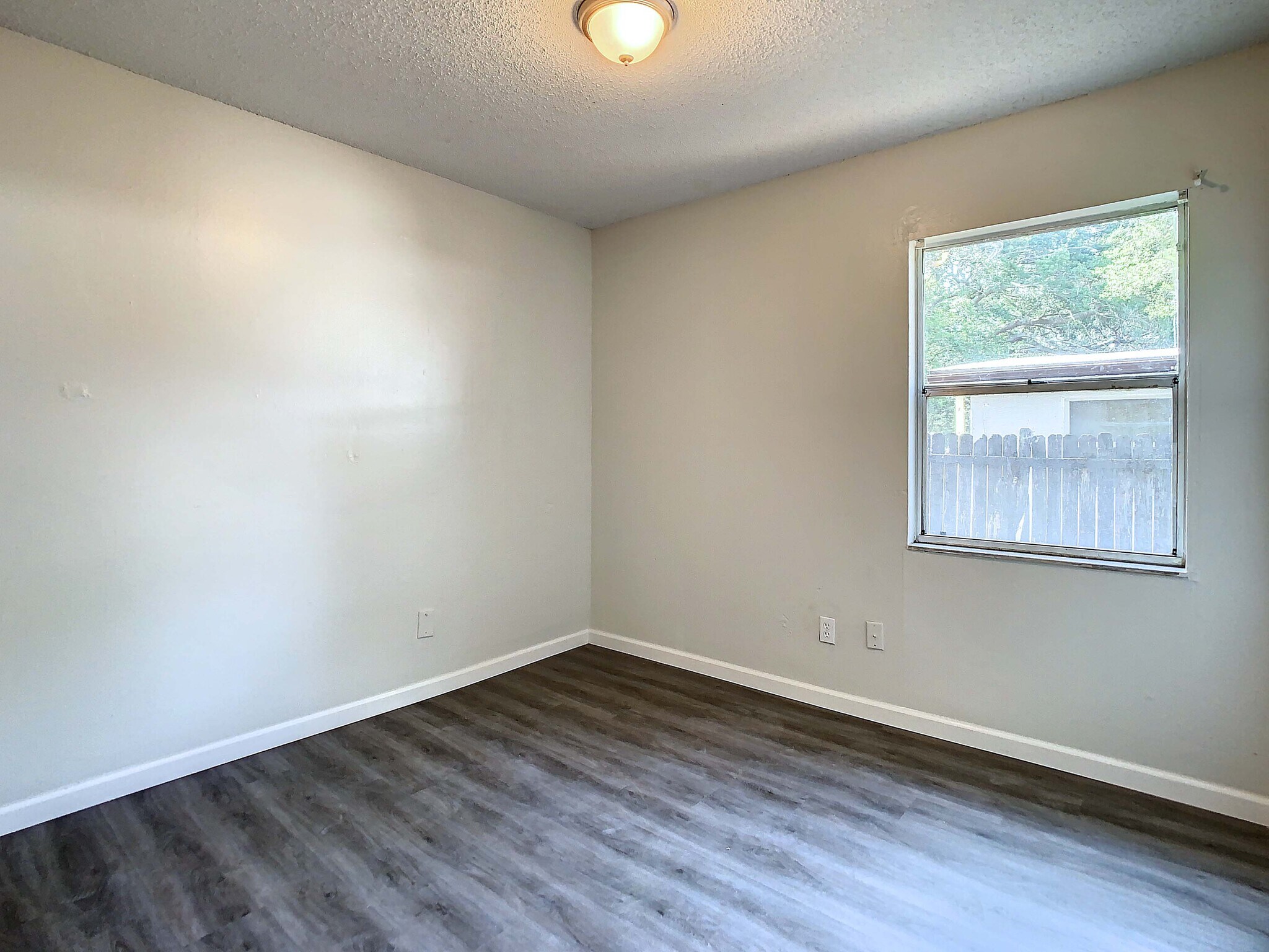 Building Photo - 8405 N Semmes St