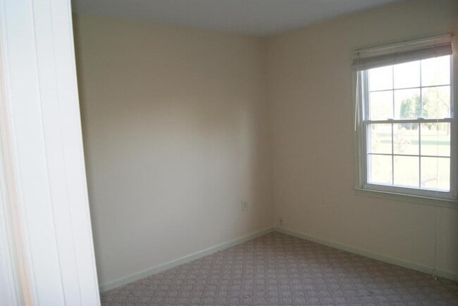 Building Photo - 9156 Stevens Ct