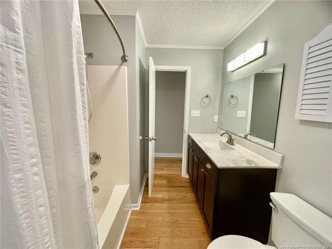 Building Photo - 2309 Village Dr