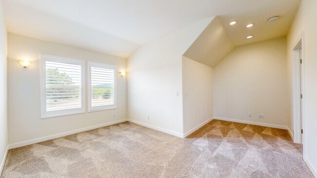 Building Photo - 9901 Old Camp Ln
