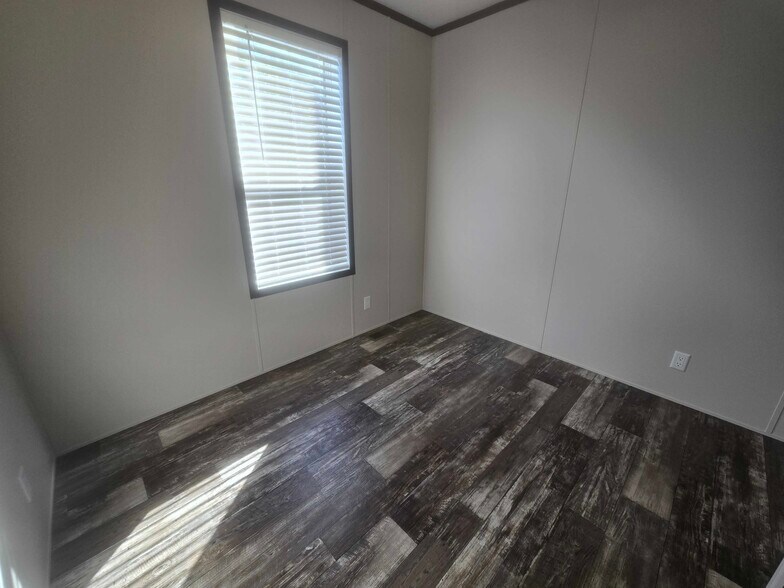 Building Photo - 3510 N 9th St