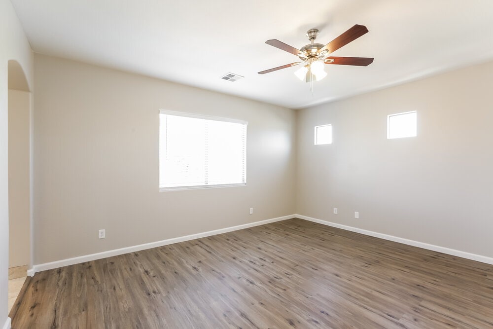 Building Photo - 7504 S 45th Dr