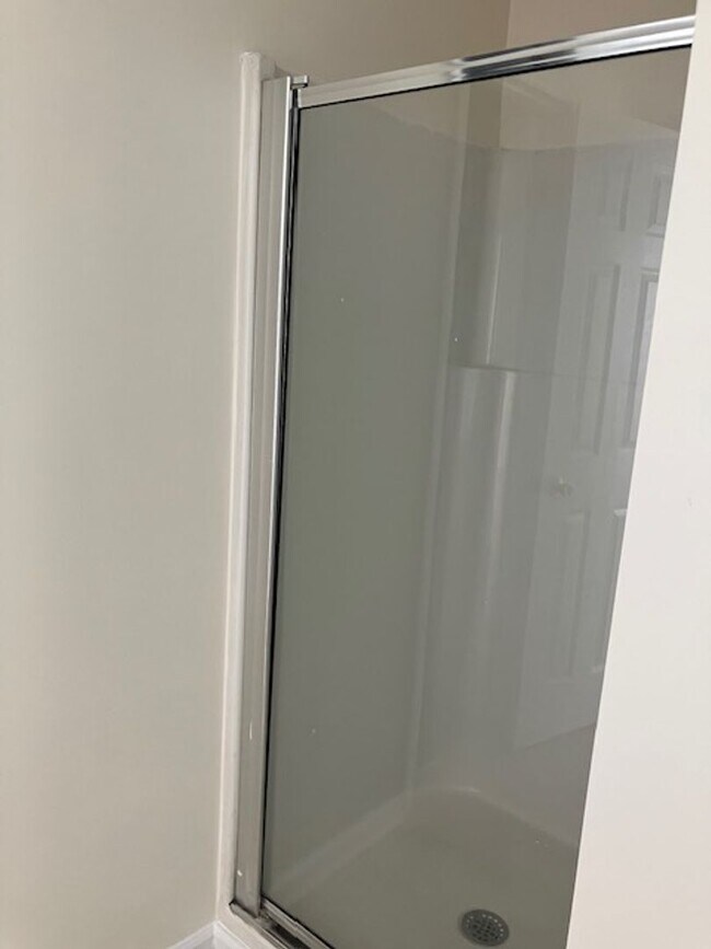 Building Photo - 904-H Litchfield Way