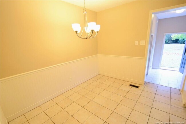 Building Photo - 6604 Bonnie Bell Ln