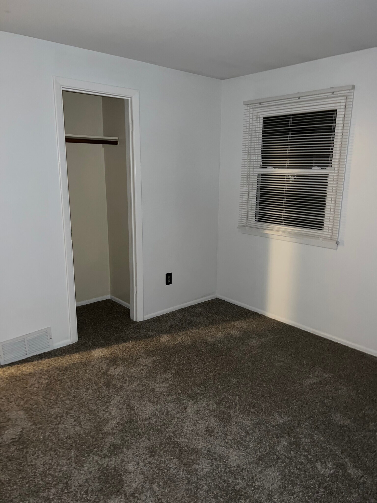 Building Photo - 35 Morrison Ave