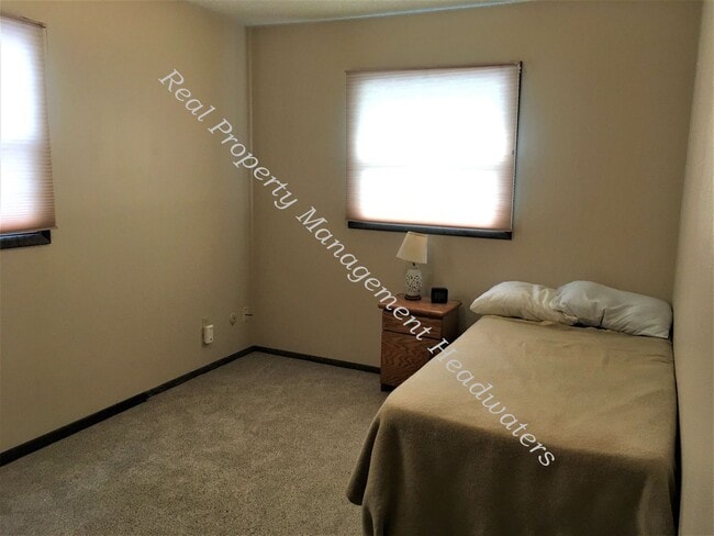 Building Photo - 1450 Charlie Russell Dr