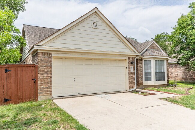 Building Photo - 6651 Rambling Trail Dr