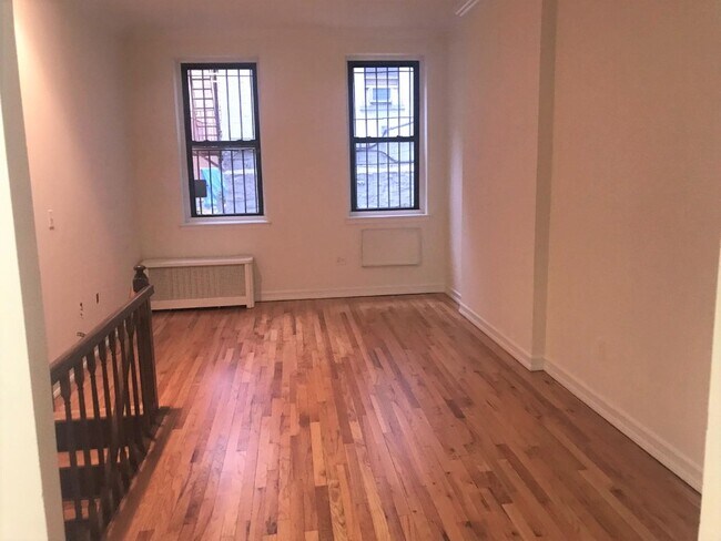 Building Photo - 908 Amsterdam Ave