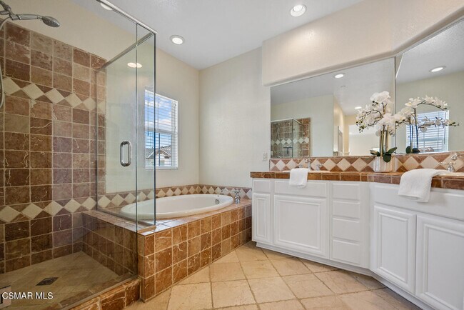 Building Photo - 88 Via Katrina