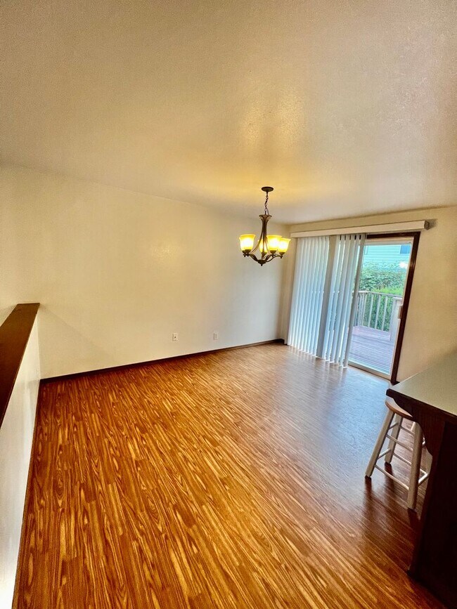 Building Photo - **** Application pending ****