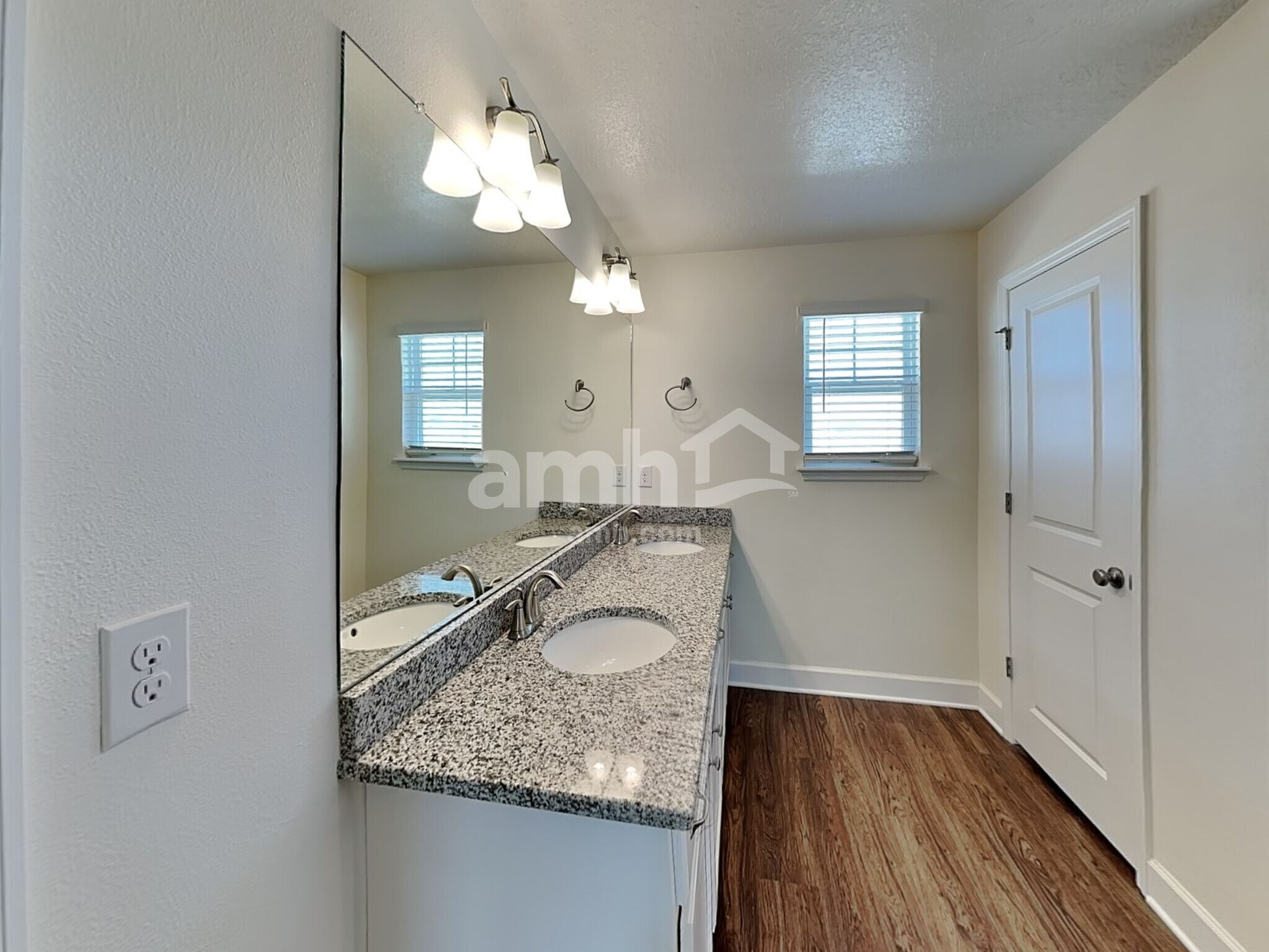 Building Photo - 4459 Reisswood Loop