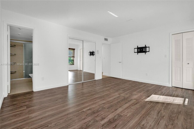 Building Photo - 9823 SW 93rd Terrace