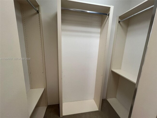 Building Photo - 5 Harbour Isle Dr E