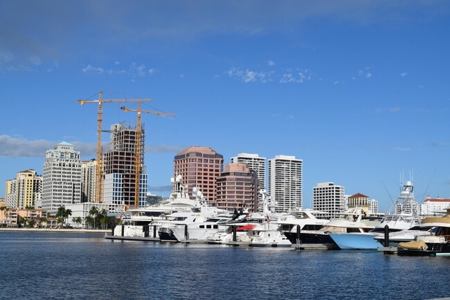 Building Photo - 4500 S Ocean Blvd