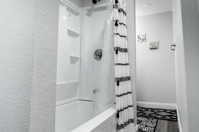 Building Photo - 4327 17th Ave S