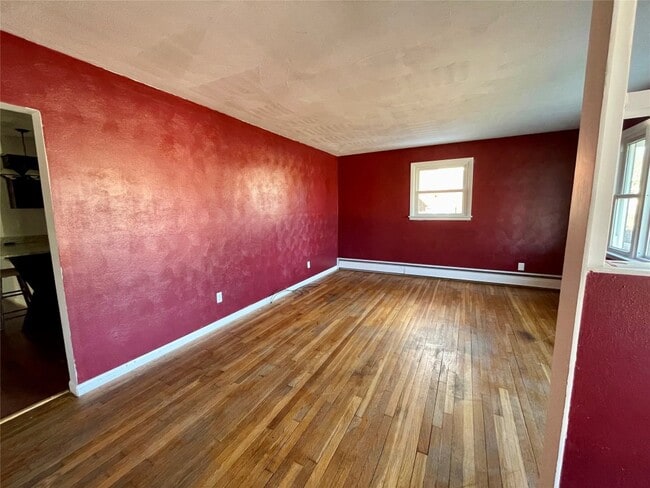 Building Photo - 705 N McKinley Ave