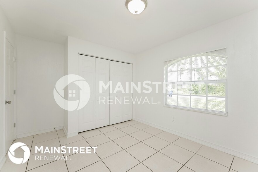 Building Photo - 4003 3rd St W