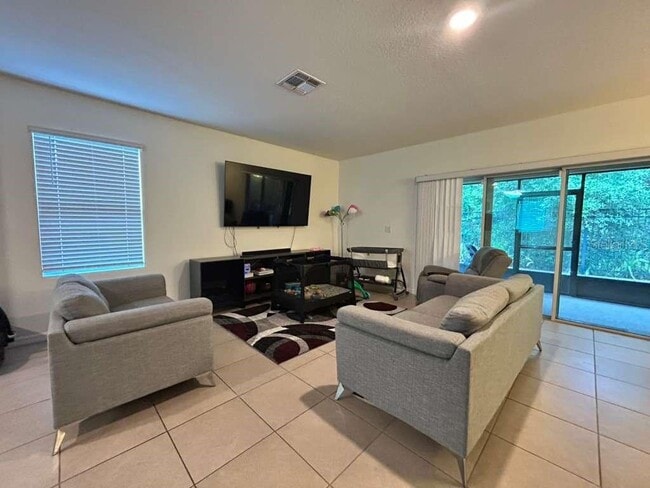 Building Photo - 471 Arbor Lakes Dr