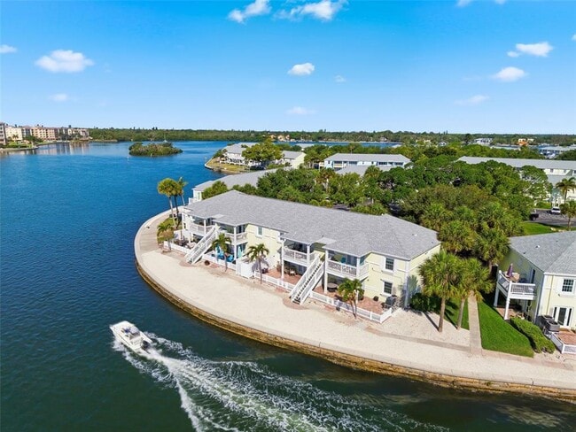 Building Photo - 5280 Coquina Key Dr SE