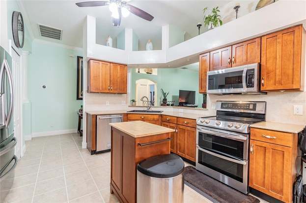 Building Photo - 16709 Fairbolt Way